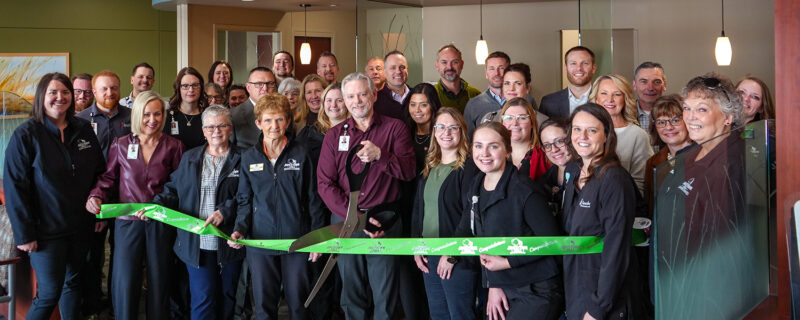 Image of chamber ribbon cutting.