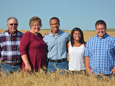 Image of Linda Gutschmidt and her family. Linda shares her breast cancer journey that she recently ventured through.