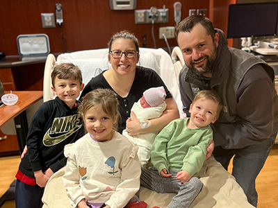 Image of Roundy family.