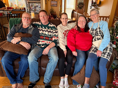 Image of Terry & Lynn Nieland's family.